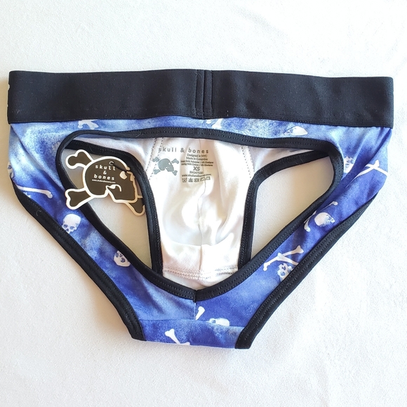 Skull & Bones Peekaboo Brief